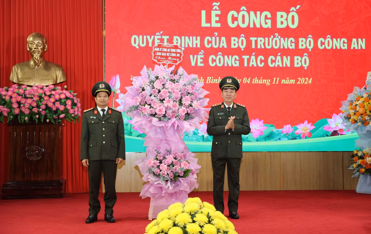 Ninh Binh, Son La co tan Giam doc Cong an tinh-Hinh-2