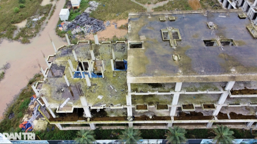 Đến tháng 4/2020, dự án được UBND tỉnh chấp thuận cho Công ty CP ThaiLand làm chủ đầu tư gia hạn lần 2 và điều chỉnh quy hoạch. Tập đoàn Tân Hoàng Minh cũng tham gia dự án này với vai trò là đối tác phát triển. (Ảnh: Dân Trí).