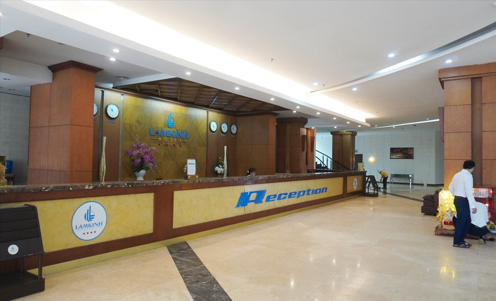 Sảnh tiếp tân được sửa chữa, nâng cấp. (Ảnh: Lao Động).