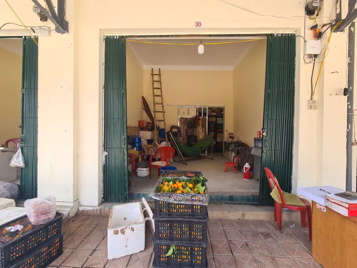 Ninh Binh: Vi sao tieu thuong cho Nam Thanh cang bang ron “keu cuu“?-Hinh-7