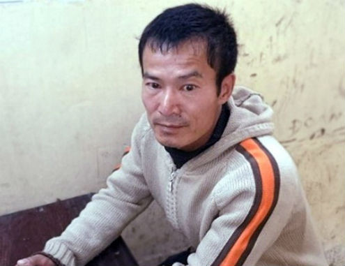 10. Khởi tố tài xế gây tai nạn nghiêm trọng ở đường Hồng Hà Liên quan đến vụ tai nạn khiến 2 người tử vong ở đường Hồng Hà, chiều 11/3, Công an quận Hoàn Kiếm cho biết đã khởi tố bị can đối với Nguyễn Quang Tuấn (sinh năm 1973, hộ khẩu tại đường Nguyễn Khiết, phường Phúc Tân, Hoàn Kiếm) về tội danh “vi phạm quy định về điều khiển phương tiện giao thông đường bộ”. đối với Nguyễn Quang Tuấn (sinh năm 1973, hộ khẩu tại đường Nguyễn Khiết, phường Phúc Tân, Hoàn Kiếm) về tội danh “vi phạm quy định về điều khiển phương tiện giao thông đường bộ”. 