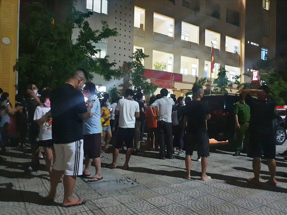  Vụ bé trai 2 tuổi mất tích ở Bắc Ninh năm 2020: Xuất phát từ lý do con trai qua đời khi mới tròn 1 tháng tuổi, đối tượng Nguyễn Thị Thu (SN 1988 trú tại Tổ 5 phường Hợp Giang, TP Cao Bằng, tỉnh Cao Bằng) đã nảy sinh ý định bắt cóc trẻ em có độ tuổi gần giống con mình để lừa dối mọi người. Thu đến công viên Nguyễn Văn Cừ, phường Đại Phúc, Bắc Ninh khoảng 16h ngày 21/8/2020, ngồi ở xích đu cạnh vườn hoa để quan sát. Sau đó, Thu mua bánh kẹo dẫn dụ cháu Nguyễn Cao Gia Bảo (2 tuổi) đưa về phòng trọ. 