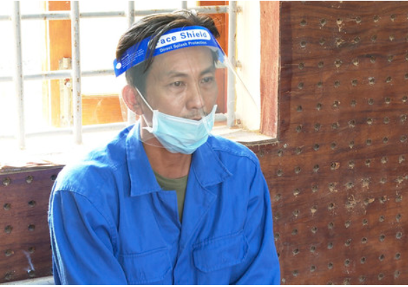  Án mạng vì nợ 100 ngàn đồng: Ngày 31/11/2022, Nguyễn Thanh Quý trú huyện Tam Bình, tỉnh Vĩnh Long (là con trai của Nguyễn Hồng Thanh, SN 1976) gặp Nguyễn Quốc Hùng (ngụ cùng địa phương) đòi lại 100 ngàn đồng mà Hùng đã mượn trước đó. Tuy nhiên, Hùng không trả nên hai bên xảy ra mâu thuẫn dẫn đến cãi vã to tiếng. Sau đó, Hùng bỏ chạy về nhà cậu ruột là anh Nguyễn Văn Minh (SN 1989, ngụ xã Nhơn Bình, huyện Trà Ôn) lẩn trốn. Sau khi nghe cháu kể lại sự việc, anh Minh liền điều khiển xe máy đến nhà Thanh hỏi cho ra lẽ thì bị Thanh đâm tử vong.