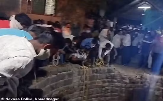 Xuong gieng cuu meo cung, 5 nguoi trong gia dinh tu vong vi...