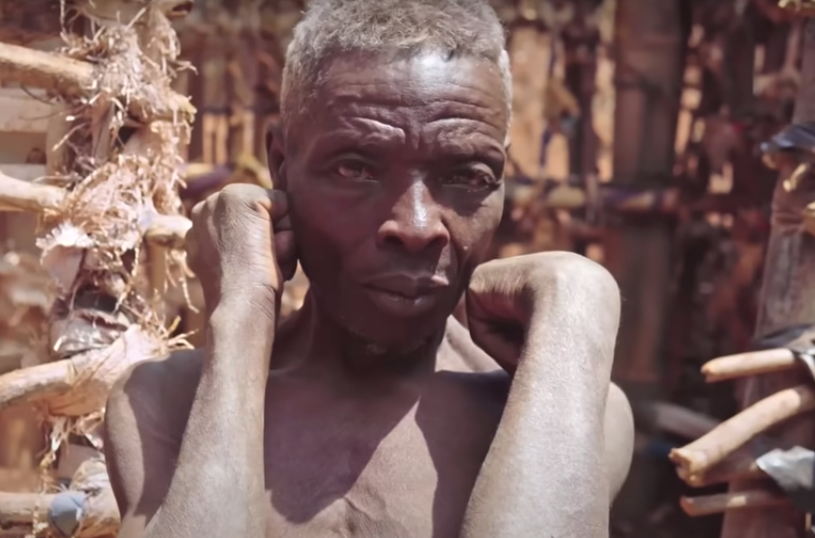 Một công ty truyền thông châu Phi là Afrimax đã đưa tin về câu chuyện của cụ ông Callitxe Nzamwita và thực hiện một cuộc phỏng vấn với ông vào tháng 8 năm 2023. Câu chuyện kỳ lạ này đã thu hút được sự chú ý rộng rãi trên mạng kể từ đó.