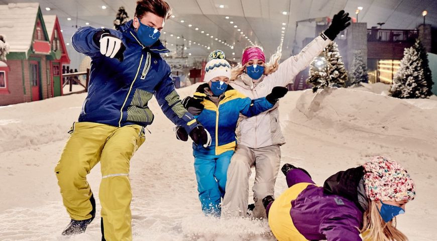 9. Trượt tuyết trên sa mạc ở Dubai chắc chắn sẽ đem lại những trải nghiệm thú vị cho du khách. Ảnh: AM.