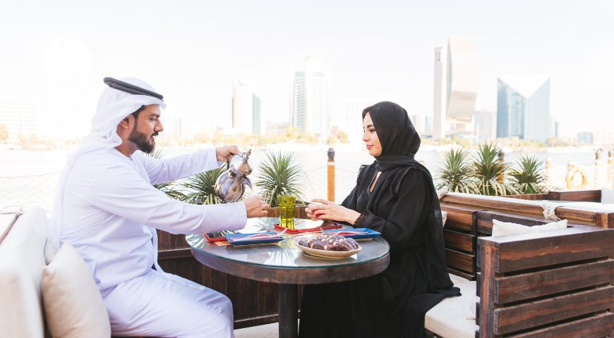 7. Tại Dubai, các cặp đôi không được thể hiện cử chỉ quá thân mật với nhau tại những nơi công cộng. Hành vi hôn nhau có thể bị xem là phạm luật. Ảnh: AM.