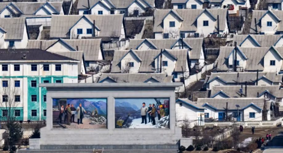 Kinh ngac cuoc song o Trieu Tien nhin tu bien gioi Trung Quoc-Hinh-3