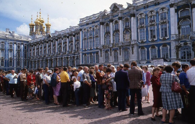 Ngỡ ngàng cuộc sống thường nhật ở Liên Xô 40 năm trước - Hình 2 Ngo ngang cuoc song thuong nhat o Lien Xo 40 nam truoc-Hinh-2