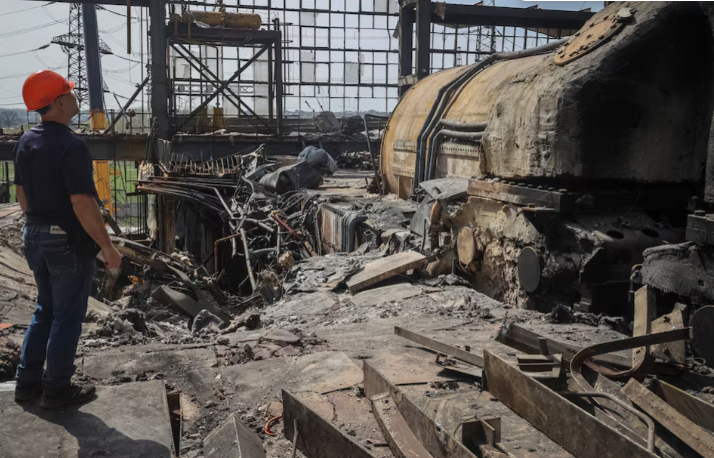 Truyền thông đưa tin, Nga đã tiến hành cuộc không kích lớn thứ 3 nhằm vào cơ sở hạ tầng năng lượng trên khắp Ukraine trong những tuần gần đây. Hôm 11/4, ít nhất 10 tên lửa đã trút xuống Kharkov, gây mất điện khẩn cấp đối với 200.000 người ở khu vực xung quanh.