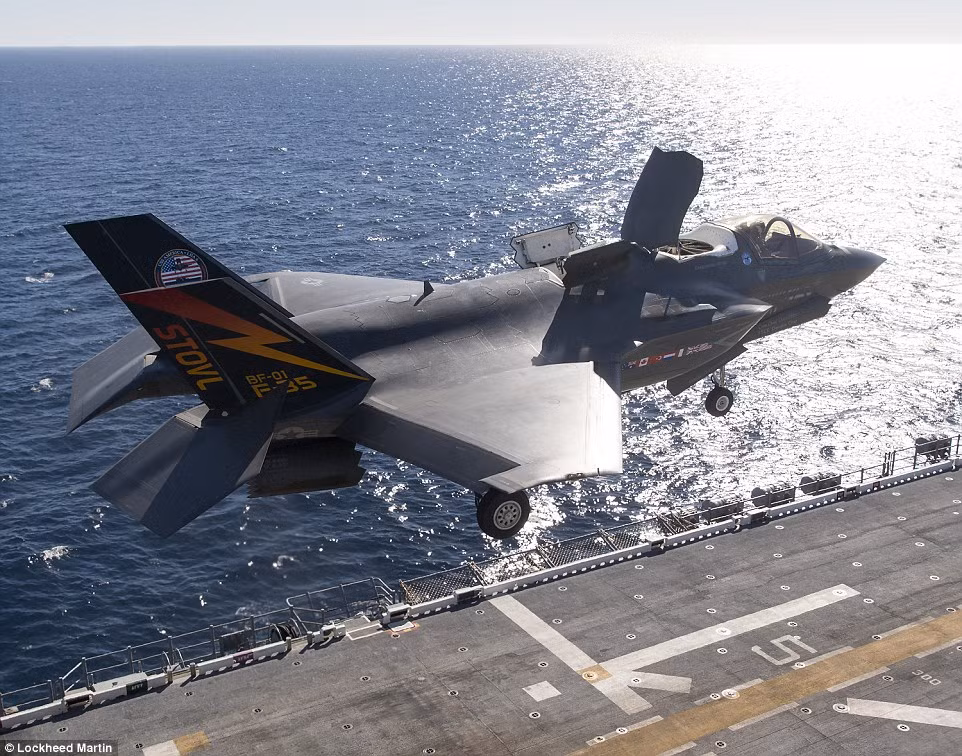 Thông thường, "chế độ quái thú" sẽ được các tiêm kích F-35A và F-35B sử dụng khi các lực lượng khác đã chiếm được toàn bộ ưu thế trên không và lực lượng không quân, phòng không của đối phương hoàn toàn không còn khả năng chống trả F-35B. Nguồn ảnh: Pinterest.