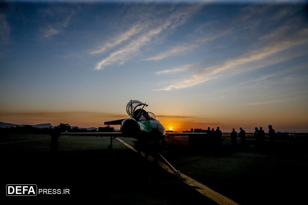 Thậm chí nếu xét về vẻ bề ngoài, chiến đấu cơ Kowsar không khác biệt nhiều và rất khó để phân biệt với F-5. Nguồn ảnh: DEFA.