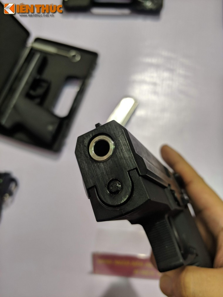 Những khẩu súng ngắn này được chế tạo với vật liệu tốt, khả năng gia công hoàn thiện cao hứa hẹn thời gian sử dụng lâu dài và độ ổn định khi hoạt động.