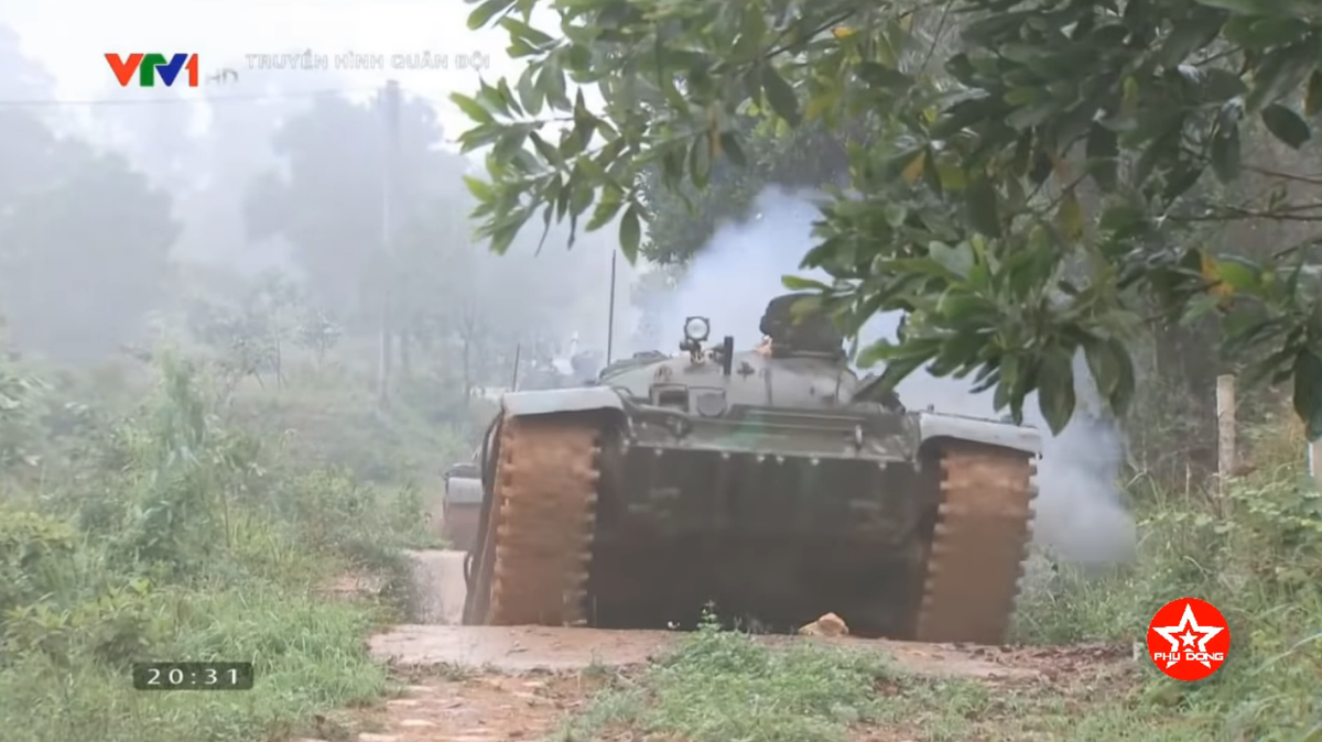 Hiện tại, trong biên chế của lực lượng tăng thiết giáp Việt Nam đông nhất vẫn là những xe tăng loại T-54/55 hoặc xe tăng Type 59 - phiên bản T-54/55 do Trung Quốc thiết kế. Nguồn ảnh: VTV1.