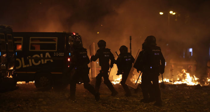 Ảnh hưởng của cuộc biểu tình là cực kỳ to lớn khi mà Barcelona là vùng có sản lượng kinh tế chiếm tới 1/5 tổng nền kinh tế của Tây Ban Nha. Nguồn ảnh: AP.