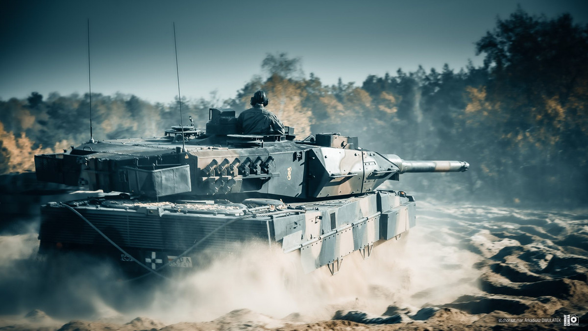 Do thiết kế của tháp pháo Leopard 2A5 bị thay đổi, vị trí của thành viên kíp lái bên trong xe tăng cũng bị xê dịch đôi chút.