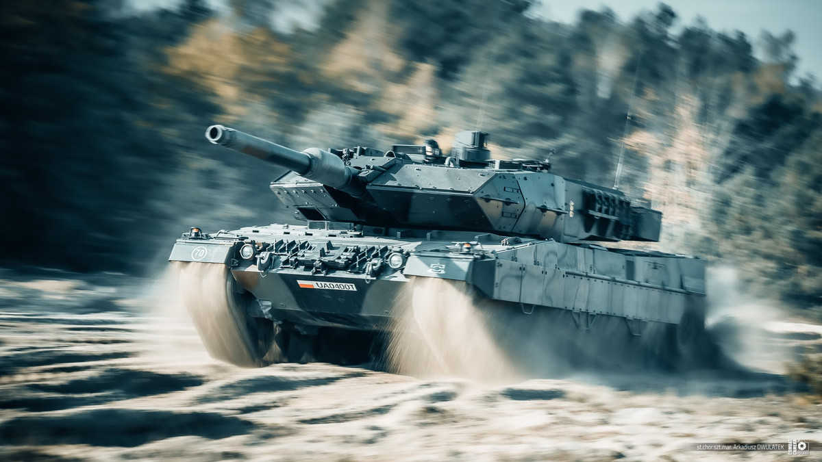 So với các phiên bản Leopard 2A4, phiên bản 2A5 được cải biến về mọi mặt, đặc biệt là phần tháp pháo được cải biên cùng với hệ thống động cơ.