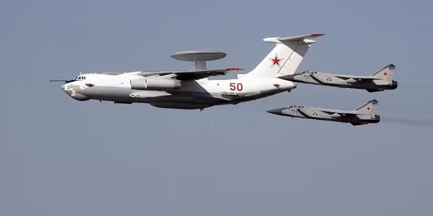 Điển hình như tại khu vực Baltic, không quân các quốc gia NATO đã phải liên tục cho chiến đấu cơ xuất kích để đánh chặn cũng như hộ tống máy bay quân sự Nga.