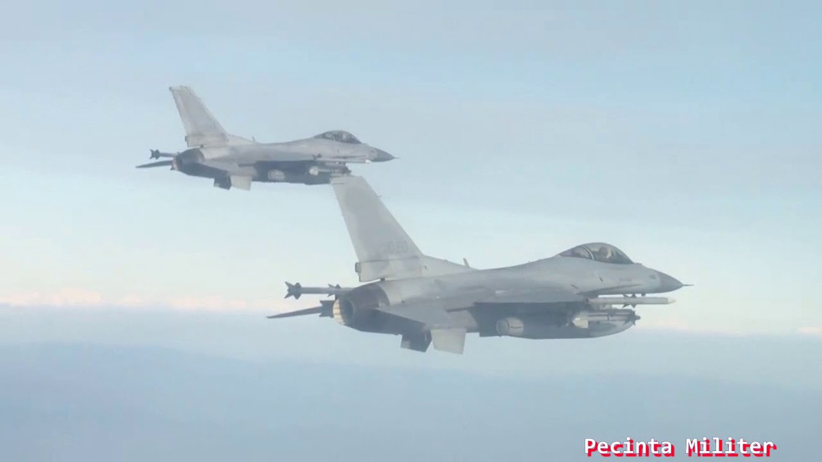 Đây là điều dễ hiểu khi số lượng tiêm kích Su-27 của Nga làm nhiệm vụ hộ tống chỉ có 3 chiếc, tỏ ra thất thế hoàn toàn trước 10 chiến đấu cơ cực mạnh của Hàn Quốc.