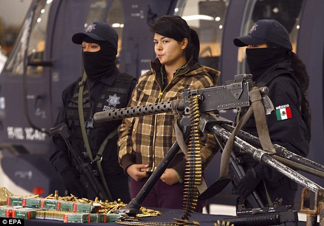 Tuy nhiên, do các băng đảng ở quốc gia này có trang bị cực kỳ hiện đại, bao gồm cả súng máy nên cảnh sát Mexico buộc phải có một loại vũ khí tương đương để "cân bằng hoả lực" trong các cuộc đấu súng. Nguồn ảnh: QQ.