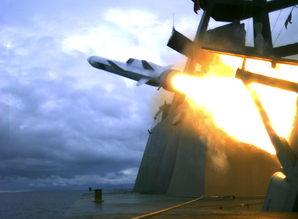 Tên lửa có chiều dài 3,95 mét, tầm hoạt động tối đa 185km hoặc lên tới 555km tuỳ theo từng kiểu khai hoả và từng độ cao mà nó đạt được trong quỹ đạo bay của mình. Nguồn ảnh: BI.