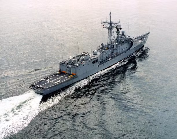 Do tàu chiến Mỹ có vòng đời khá ngắn chỉ trên dưới 20 năm trong khi độ bền khung thân lại cực tốt nên sau khi sửa chữa, nâng cấp chúng vẫn đáp ứng được yêu cầu tác chiến hiện đại.