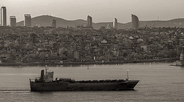 Trước tình hình trên, chính quyền Damascus rất cần có sự "hà hơi tiếp sức" của đồng minh số 1 là Matxcơva, và nước Nga đã có động thái thiết thực để hỗ trợ đối tác