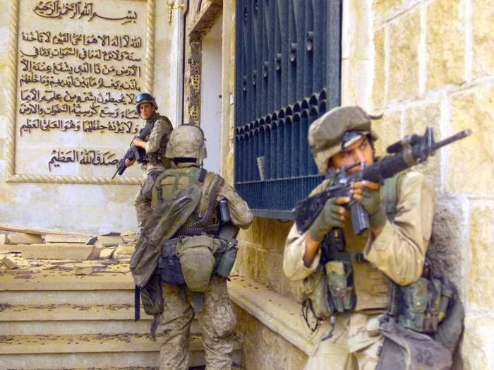 Sau Việt Nam, Thuỷ quân Lục chiến Mỹ tiếp tục tham chiến trong Chiến tranh Iraq. Nguồn ảnh: BI.