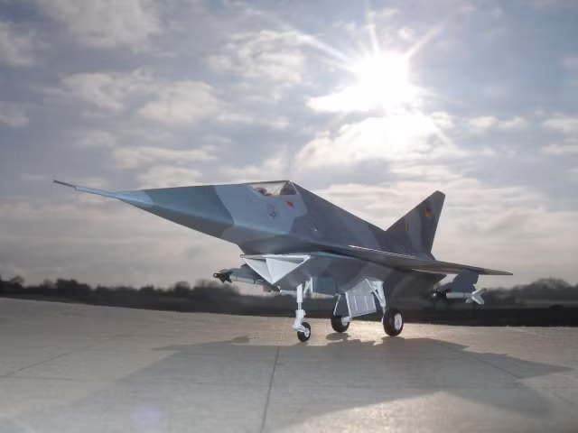 Hiện tại, Không quân Đức đang được coi là lực lượng không quân "kém cỏi" bậc nhất châu Âu với tỷ lệ máy bay sẵn sàng chiến đấu rất thấp và khả năng tác chiến được đánh giá là kém so với các nước NATO. Vậy nên, có thể khẳng định rằng sẽ phải rất lâu nữa Berlin mới bắt tay thực hiện chương trình nghiên cứu chiến đấu cơ vượt thời đại một cách độc lập tương tự như thế này. Nguồn ảnh: Pinterest.