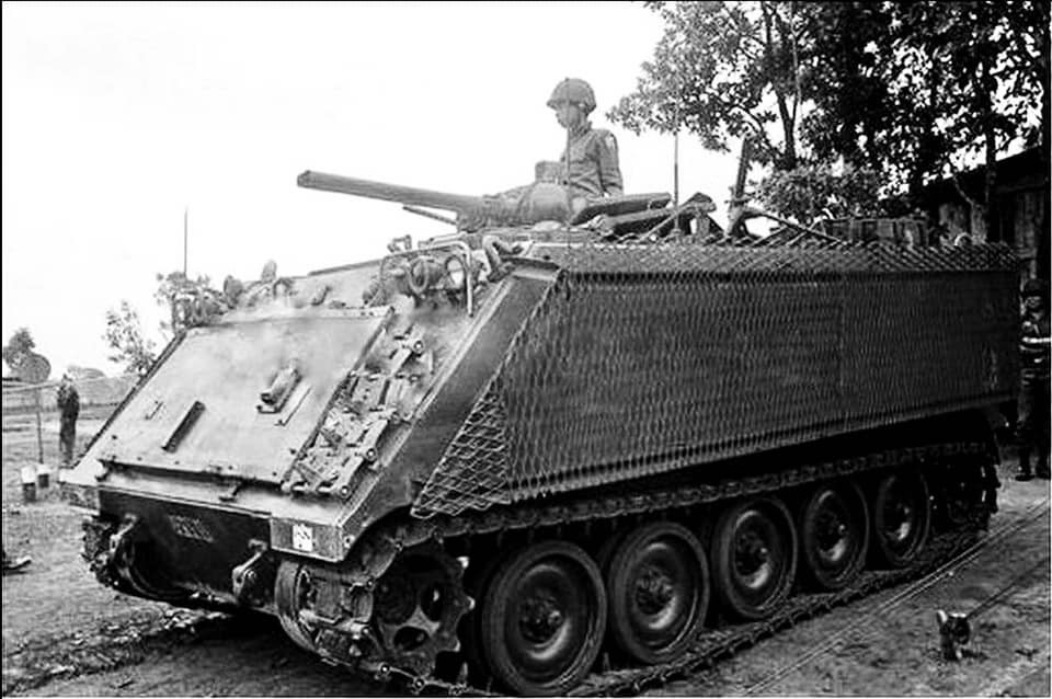 Được chế tạo dựa trên khung gầm của thiết giáp chở quân M113, nhìn qua ít ai có thể nhận ra đây thực chất là loại xe thiết giáp phun lửa M132.