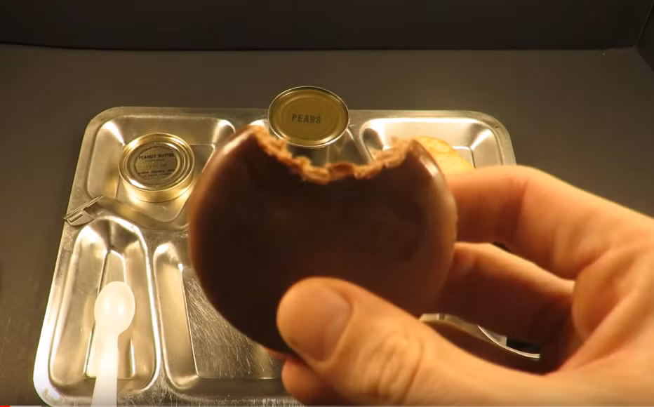 Tất cả đều có thể... ăn được. Nguồn ảnh: MREinfo.