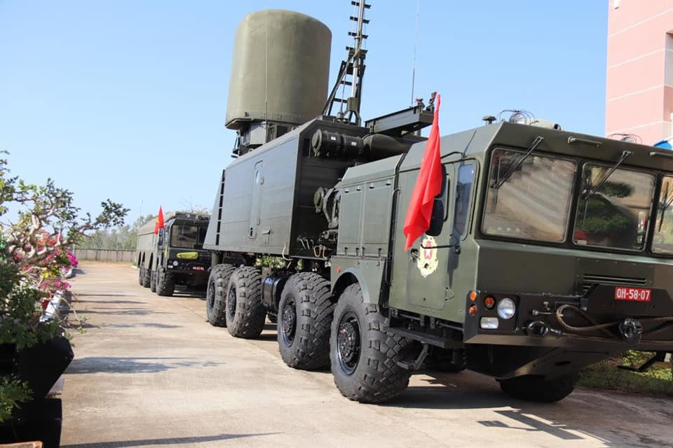 Có tên đầy đủ là K-300P Bastion-P, đây là tổ hợp tên lửa đất đối hải - đất đối đất từng được coi là hiện đại bậc nhất lịch sử, hiện đang được sử dụng trong biên chế của Việt Nam. Nguồn ảnh: TL.