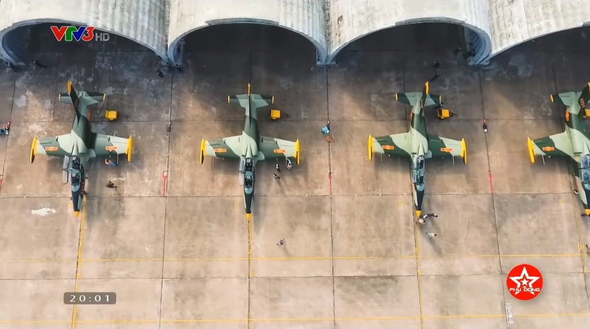 Sau khi trải qua các khoá học bay cơ bản trên các loại máy bay động cơ cánh quạt, các phi công tương lai của ta sẽ được đào tạo để bay trên máy bay phản lực L-39 này. Nguồn ảnh: Jetphoto.