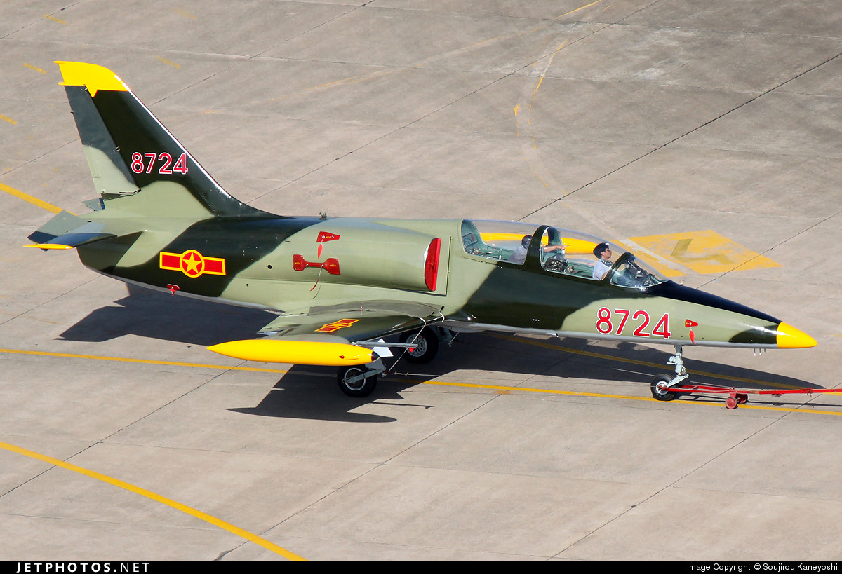 Mặc dù chỉ được sử dụng vào nhiệm vụ huấn luyện, tuy nhiên Aero L-39 Albatros trong biên chế của Không quân Việt Nam hoàn toàn có thể sử dụng được như một cường kích hạng nhẹ. Nguồn ảnh: Jetphoto.