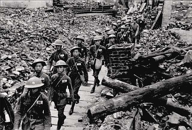 Tung vào trận đánh này tổng cộng 2 triệu quân, Trung Quốc quyết tâm chơi "tất tay" với phía Nhật khi tổng cộng có 200 sư đoàn được huy động tham chiến. Nguồn ảnh: QQ.