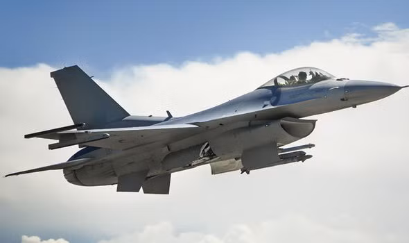 Trước đó vào ngày 17/9, không quân Bỉ từng tuyên bố đánh chặn các máy bay chiến đấu Tu-160 và Su-27 Nga trên biển Baltic. Vùng biển này được bao quanh bởi Estonia, Latvia, Litva và một số quốc gia láng giềng.