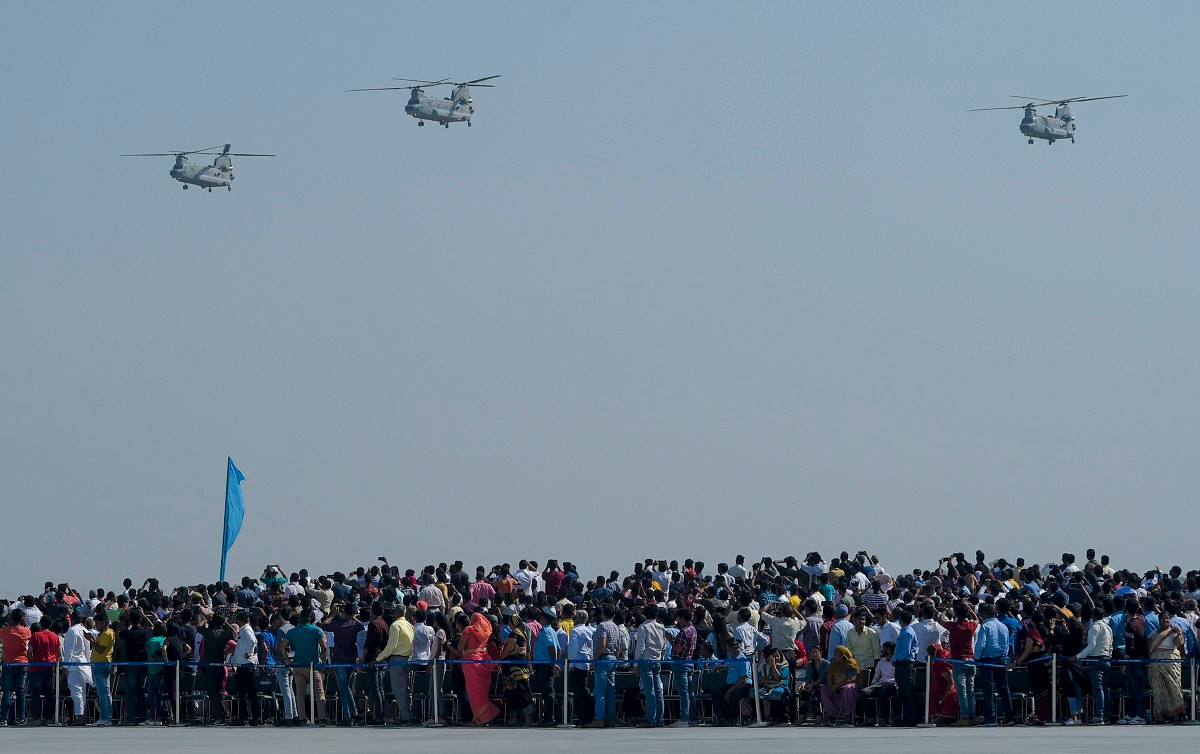 Trực thăng vận tải CH-47 cũng là loại trực thăng vận tải hiện đại bậc nhất của Ấn Độ hiện tại với khả năng bay tới những khu vực núi cao nơi tiếp giáp với biên giới Trung Quốc. Nguồn ảnh: Livejounal.
