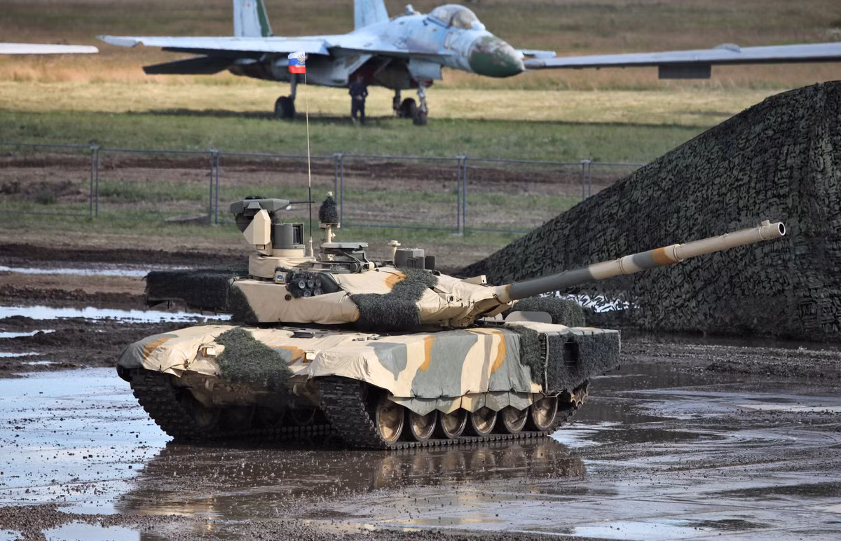 Với biến thể mới nhất của xe tăng này cùng những cải tiến vượt bậc so với phiên bản gốc, nếu Việt Nam có ý định mua thêm T-90 thì đây sẽ là lựa chọn không thể tốt hơn. Nguồn ảnh: Rumil.