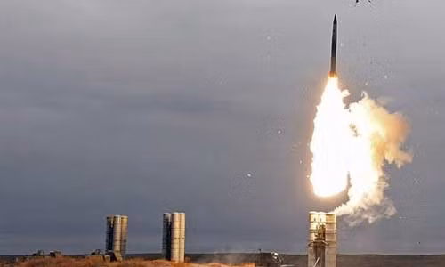 Ở tốc độ lên tới 20 lần tốc độ âm thanh, các chiến đấu cơ địch sẽ hoàn toàn không có cơ hội để cơ động né tránh quả tên lửa này. Nói cách khác, các kỹ thuật "khiêu vũ với tử thần" sẽ gần nhu vô dụng vì "tử thần" này bay đến quá nhanh. Nguồn ảnh: Rumil.