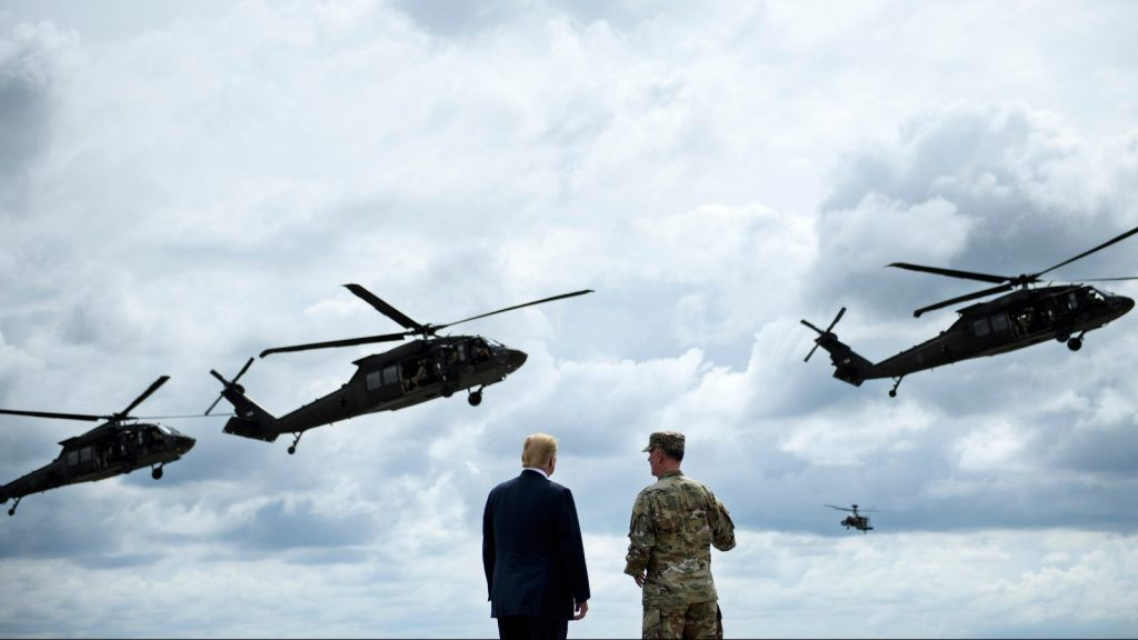 Tốp trực thăng trên sau đó được xác định là phương tiện chuyên chở đặc nhiệm Mỹ tiến hành vụ đột kích nhằm tiêu diệt trùm khủng bố al Baghdadi - thủ lĩnh của tổ chức Nhà nước Hồi giáo (IS) tự xưng.