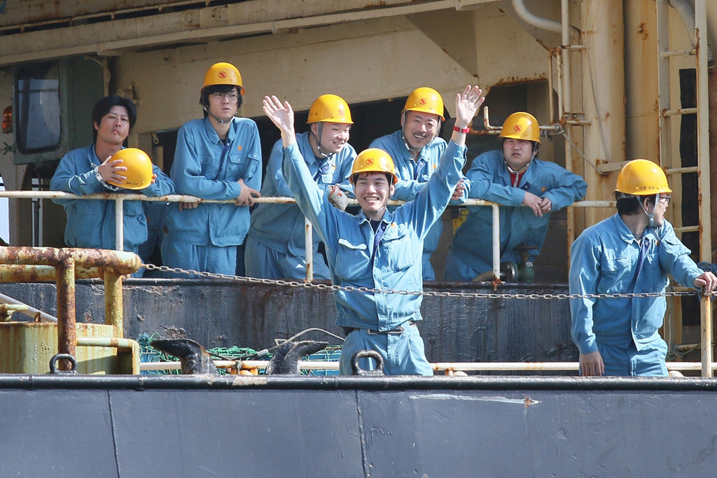 Nhật Bản nối lại hoạt động săn cá voi thương mại vào ngày 1/7 sau khi rời khỏi Ủy ban Săn cá voi Quốc tế. Chính phủ của Thủ tướng Shinzo Abe cam kết việc săn bắt thương mại sẽ chỉ diễn ra bên trong lãnh hải Nhật Bản.