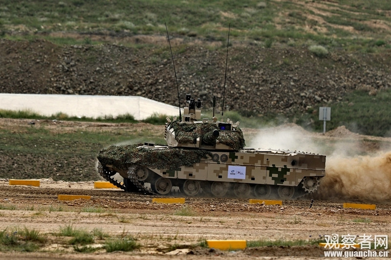 Dù không công bố cơ cấu đạn đánh chặn nhưng theo hình ảnh công bố cho thấy, có thể Trung Quốc không dùng đầu đạn phân mảnh mà tin dùng kiểu tấn công bằng áp lực khí thuốc để phá hủy đầu đạn chống tăng tấn công.