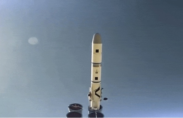 Thoạt nhìn tên lửa Atmaca có nét khá giống tên lửa chống hạm Harpoon hoặc Kh-35 của Nga. Giống như các loại tên lửa khác, Atmaca được phóng ra từ ống phóng sử dụng động cơ tên lửa, giúp đẩy tên lửa di chuyển với tốc độ cao.