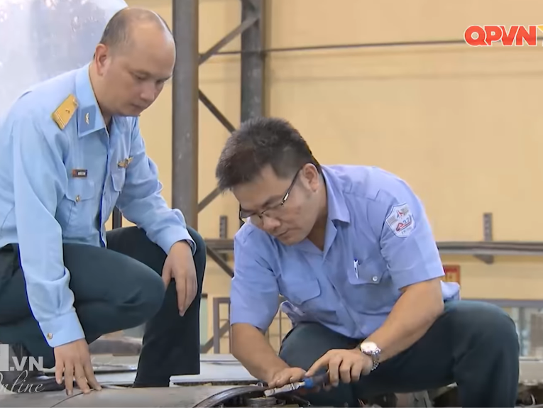 Mỗi khi đến thời gian đại tu, bảo dưỡng lớn, các tiêm kích Su-27 sẽ được đưa tới nhà máy này. Nguồn ảnh: QPVN.