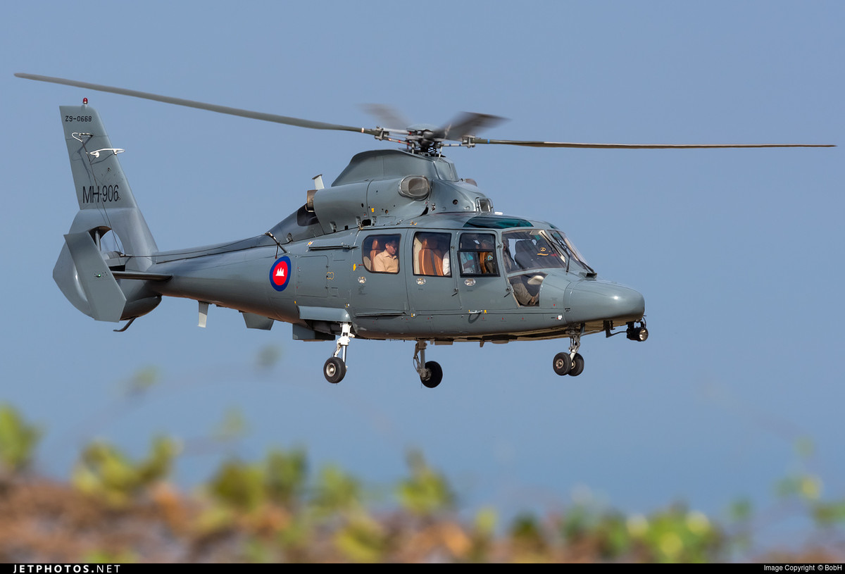 Mới nhất trong kho trực thăng của Campuchia là 9 máy bay trực thăng Harbin Z-9 nước này vừa được Trung Quốc viện trợ. Tuy nhiên đây cũng chỉ là trực thăng đa dụng, không phải trực thăng tấn công. Nguồn ảnh: Pinterest.