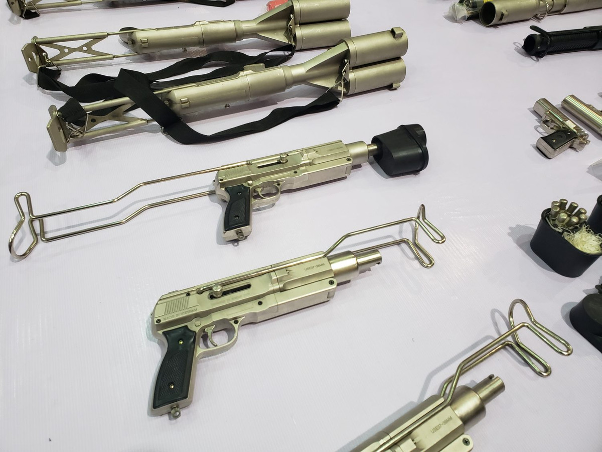 Loại vũ khí này được nhận xét là sáng tạo và hiệu quả hơn việc dùng đinh như cảnh sát nước ngoài vì nếu dùng đinh làm xịt lốp, phương tiện có thể sẽ mất lái và gây tai nạn liên hoàn. Nguồn ảnh: Thefirearmblog.