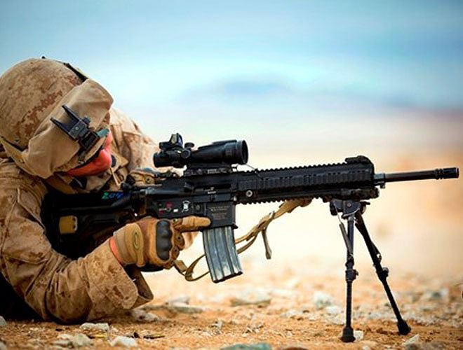 Do được phát triển dựa trên AR-15 nên súng HK416 có ngoại hình khá giống M4 và M16 của Mỹ. Điều này giúp các binh sĩ đặc nhiệm có cảm giác quen thuộc khi sử dụng vũ khí mới.