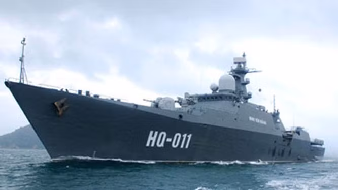 Có hai loại sóng âm hiện đang được sử dụng bao gồm sóng sonar chủ động và sóng sonar bị động. Sóng chủ động là loại tự phát ra âm thanh để nghe lại phản xạ từ môi trường, trong khi đó loại thụ động là loại chỉ nghe âm thanh từ môi trường mà không cần phát ra tiếng động. Nguồn ảnh: Tube.