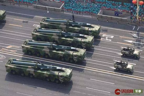 Kiểu phóng tên lửa này cho phép đầu đạn có khả năng đạt tốc độ siêu siêu âm cực nhanh vì ở độ cao lớn khi nó bắt đầu hồi quyển, không khí rất loãng nên lực cản không khí là rất thấp. Nguồn ảnh: QQ.