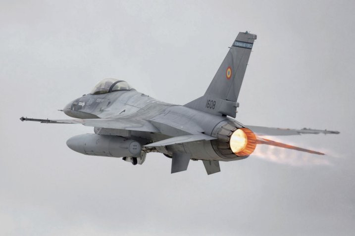 Sải cánh của F-16 Block 70/72 có chiều rộng 9,449 mét giúp chiếc máy bay có trọng lượng rỗng 9,2 tấn này cất cánh được với trọng lượng tối đa lên tới 21,7 tấn. Nguồn ảnh: Lockheedmartin.